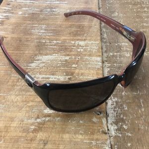 Used ladies Costa Del Mar Sunglasses. Style: Isabela